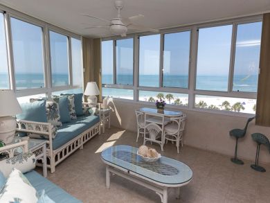 Enjoy  Views of the Gulf from this Two Bedroom Siesta Condo